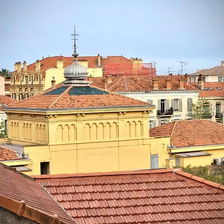 Centre De - Renove De 65 M2 Apartment