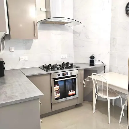 Apartment Centre De - Renove De 65 M2